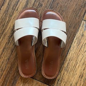 Fashion slides/sandals